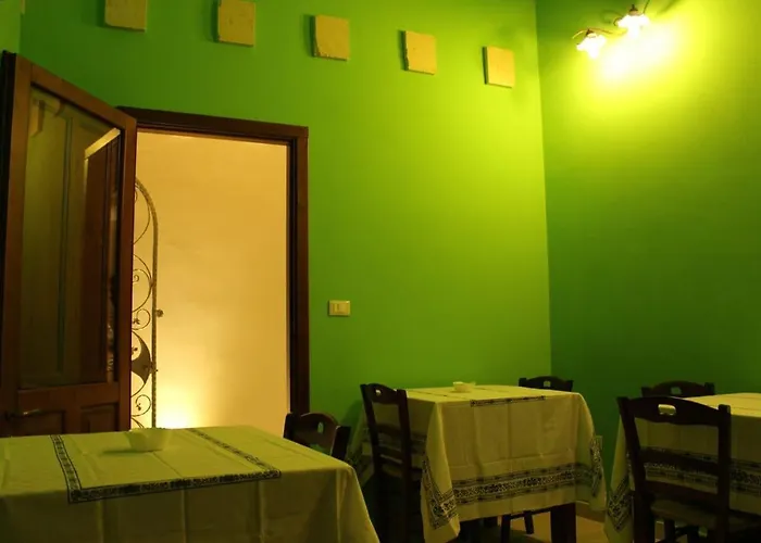 Sunset בית הארחה 3*